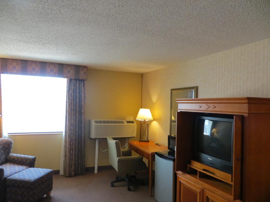 Gateway Hotel Dallas Park Central 客房 照片