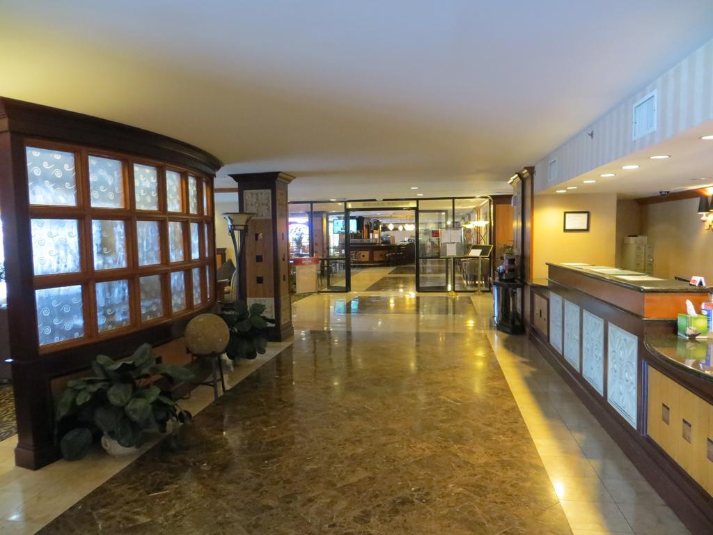 Gateway Hotel Dallas Park Central 外观 照片