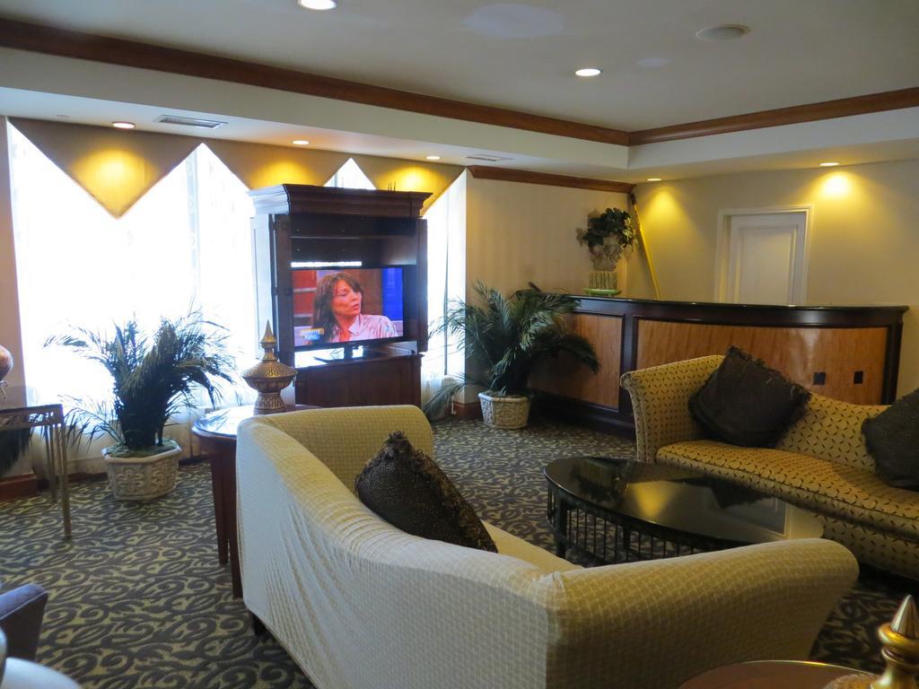 Gateway Hotel Dallas Park Central 外观 照片