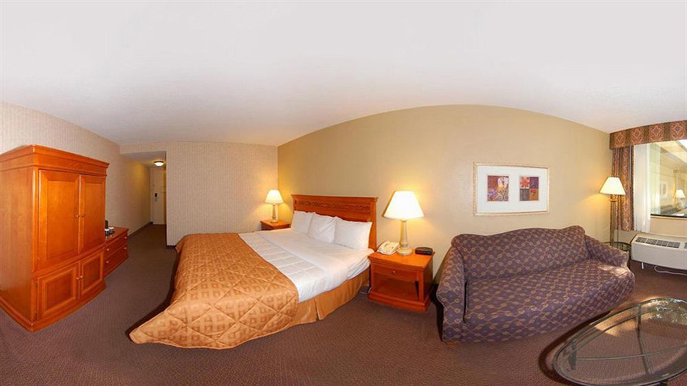 Gateway Hotel Dallas Park Central 外观 照片