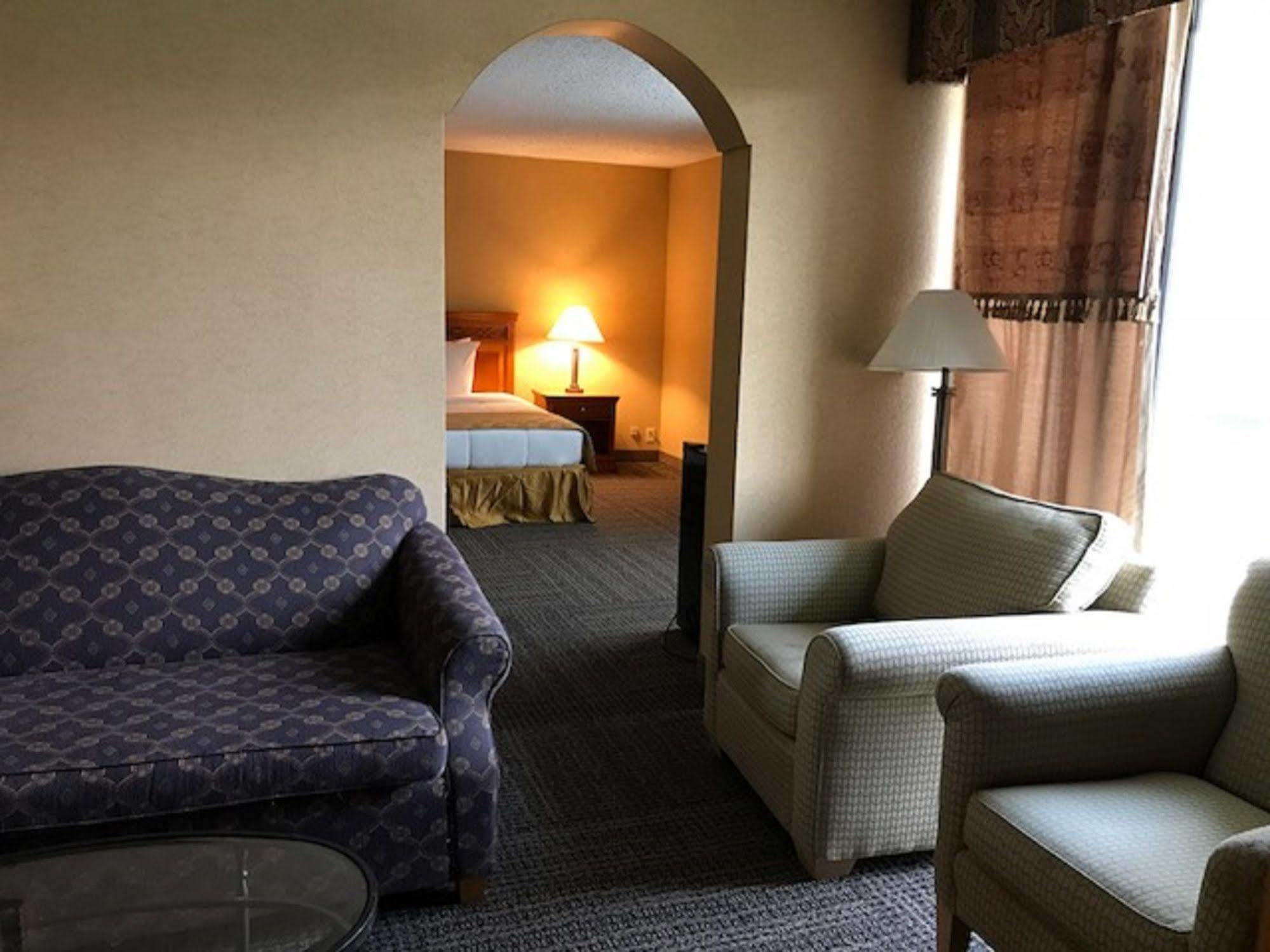 Gateway Hotel Dallas Park Central 外观 照片