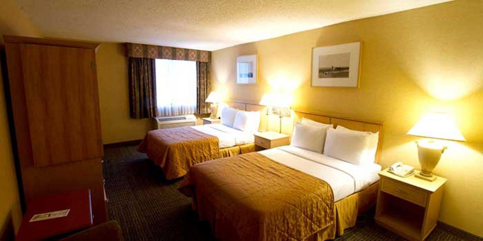 Gateway Hotel Dallas Park Central 外观 照片