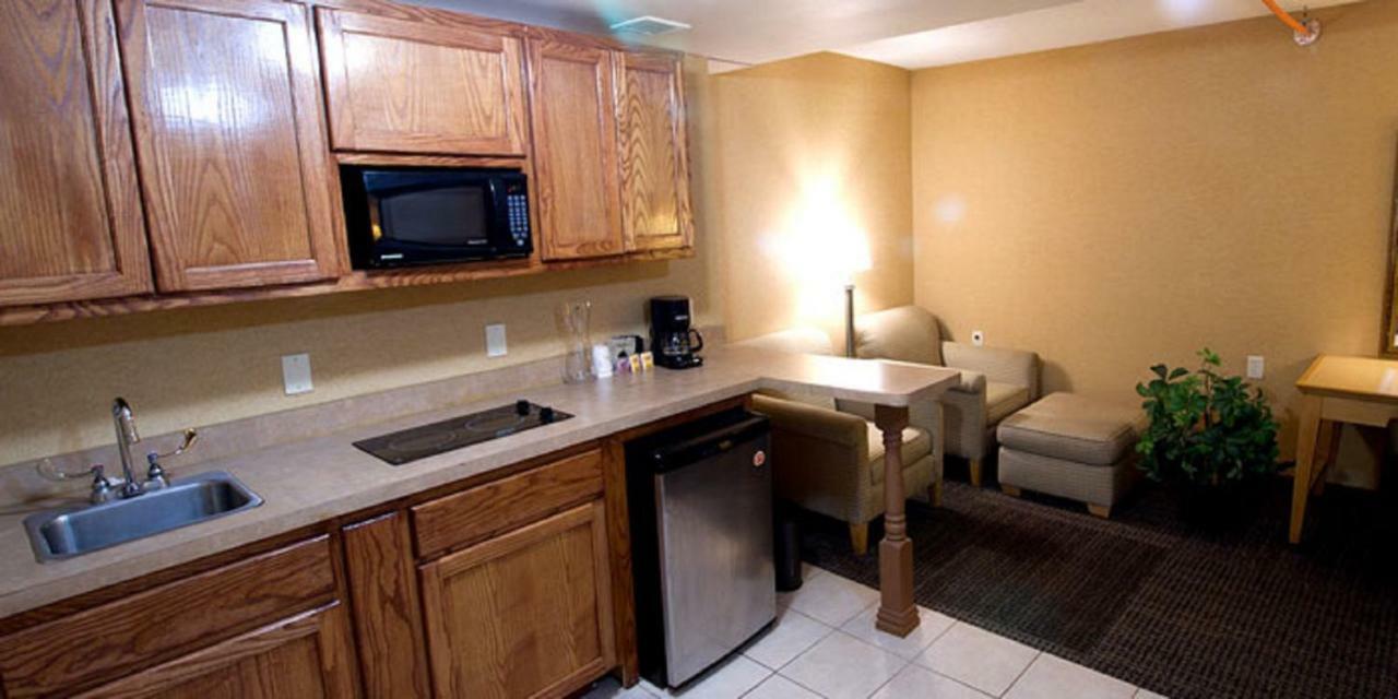 Gateway Hotel Dallas Park Central 外观 照片